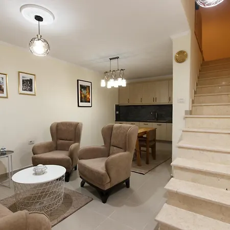 Villa Martin Gjirokastër