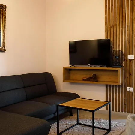 Martin * Gjirokastër