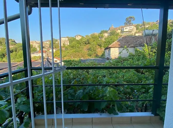 Willa Martin Gjirokastra