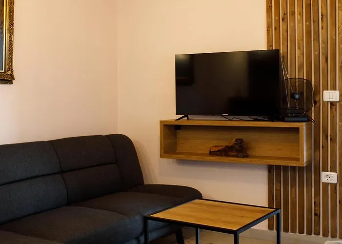 Martin * Gjirokastra